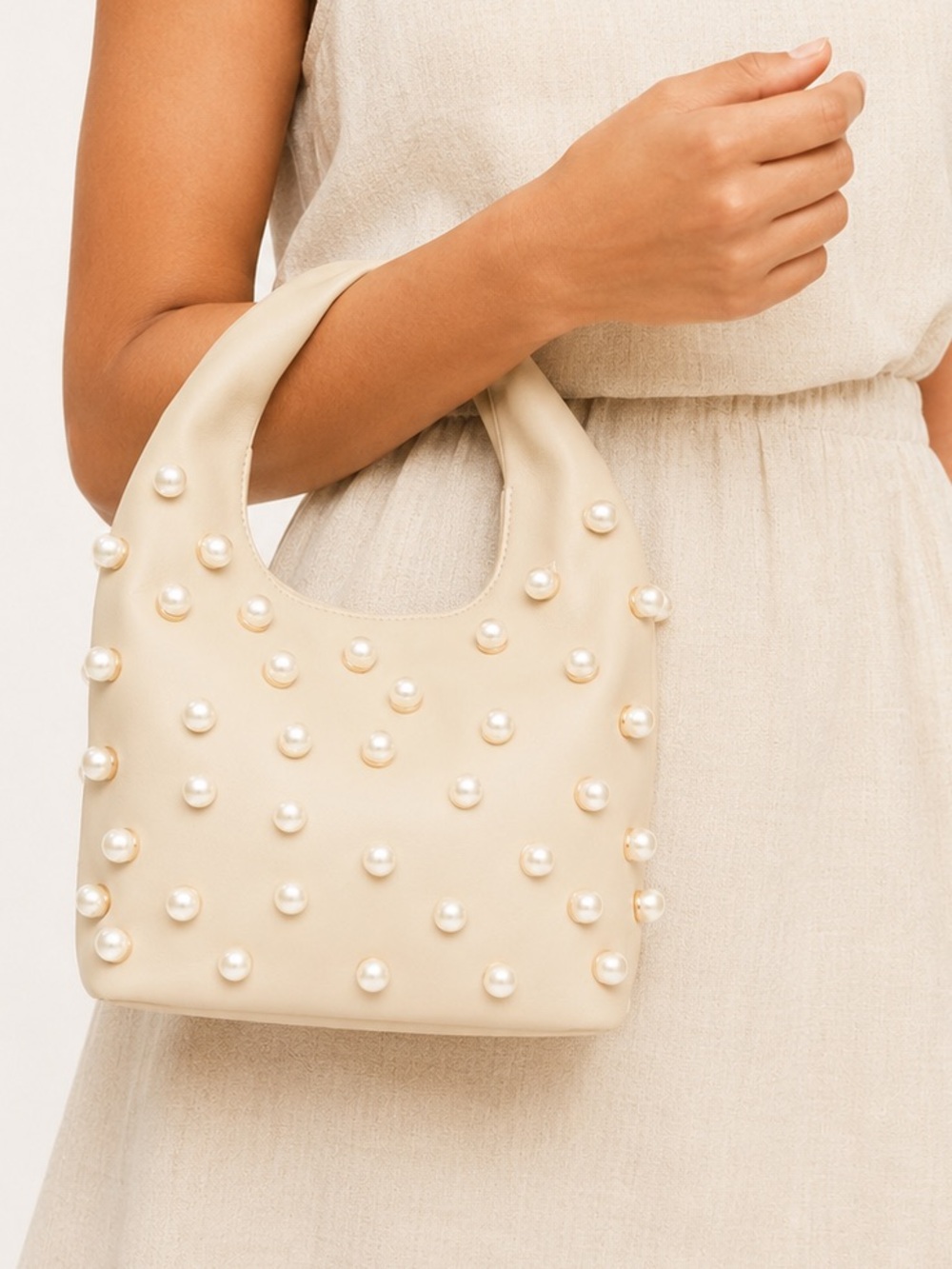 NWT BTB Los Angeles Delphie Hobo Bag - Bone